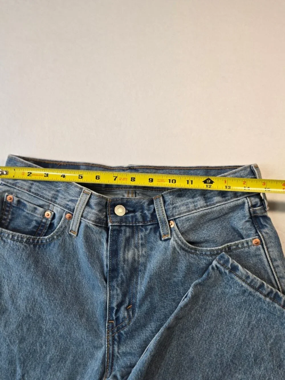 Levi's 405 Men's Denim Shorts W30 Light Wash Cotton 5 Pocket Zip  Mens 30 W (B5)